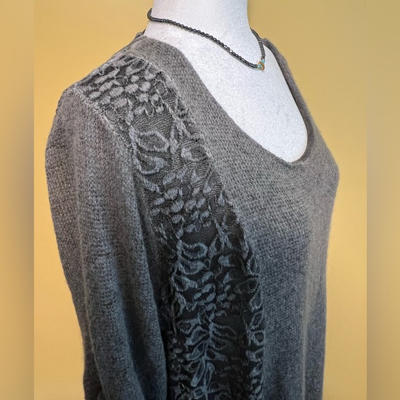 Cherish Tunic - light knit - OS - Picture 5 of 15